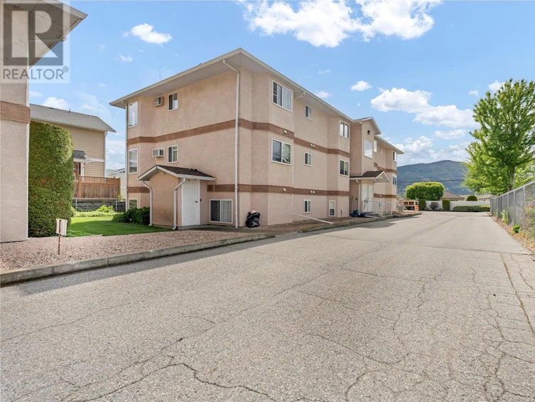 5-3322 South Main Street, Penticton, BC, V2A 5J6 - 24