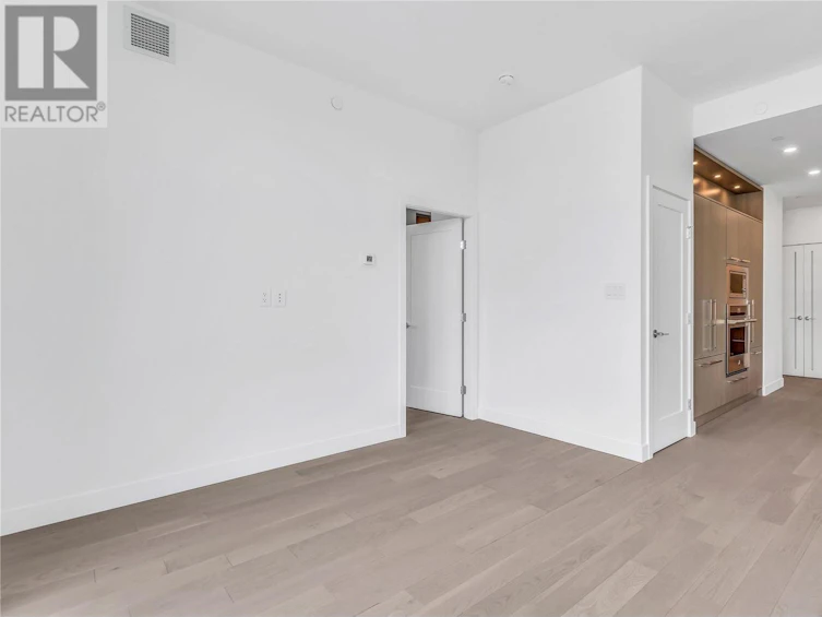 316-3389 Lakeshore Road, Kelowna, BC, V1W 0G5 - 12