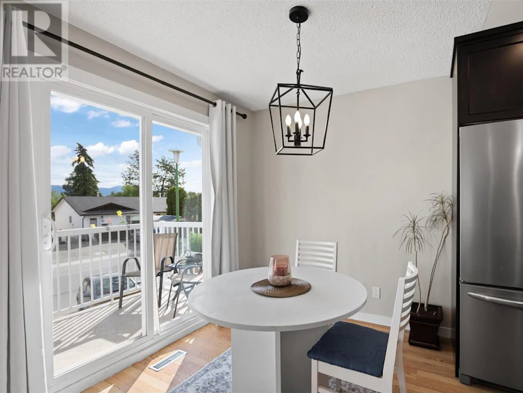 357 Waddington Drive, Kamloops, BC, V2E 1S3 - 18