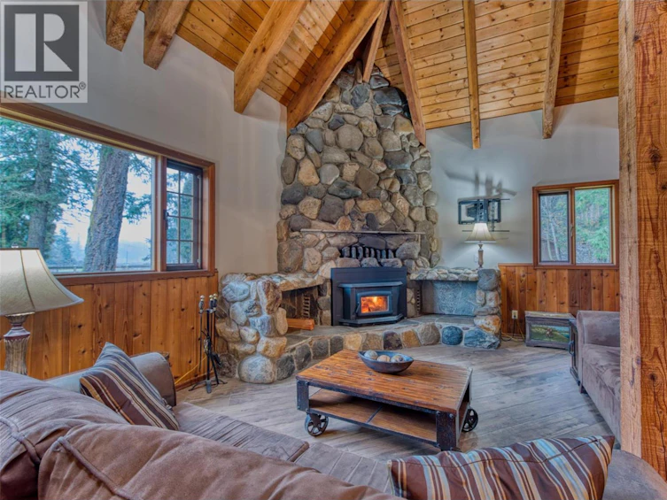4452 Sleepy Hollow Road, Armstrong, BC, V0E 1B4 - 12