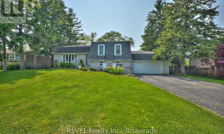 877 Daytona Drive N