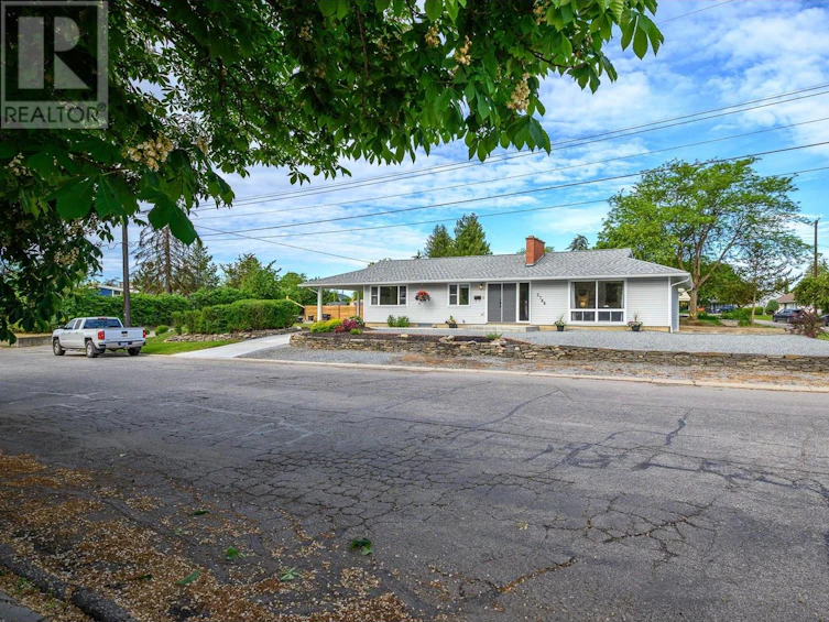 2708 18th Street, Vernon, BC, V1T 4A4 - 2