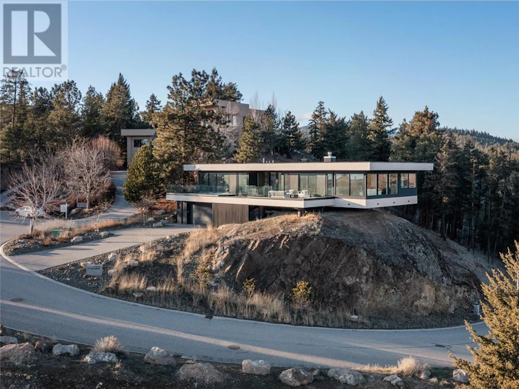 1190 Stoneypointe Court, Kelowna, BC, V1V 2Y3 - 8