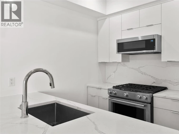 204-2627 Gore Street, Kelowna, BC, V1Y 1M6 - 7
