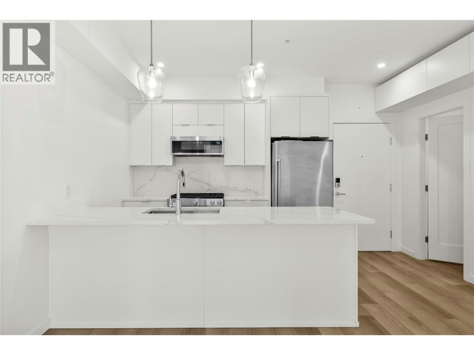 204-2627 Gore Street, Kelowna, BC, V1Y 1M6 - 6