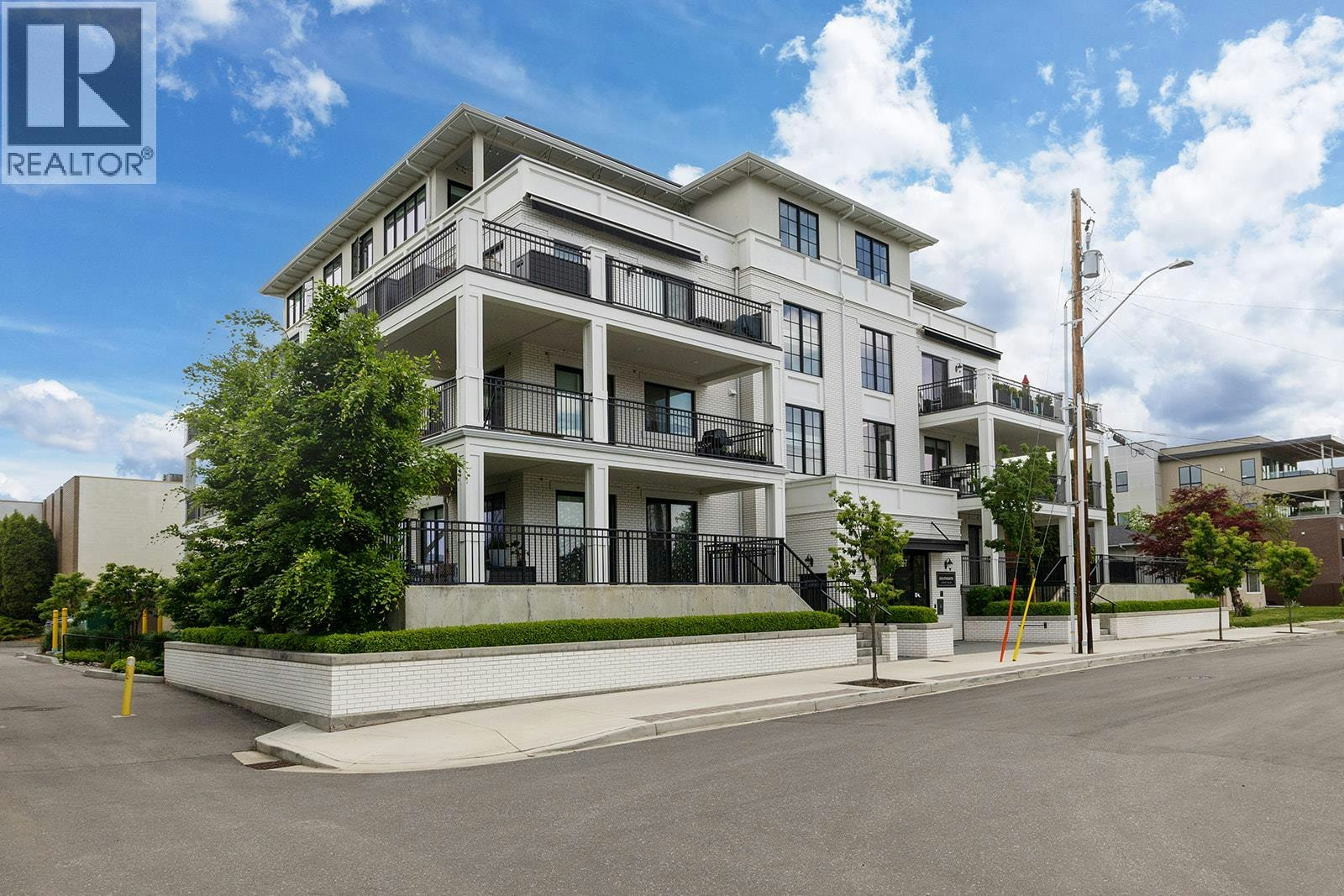204-2627 Gore Street, Kelowna, BC, V1Y 1M6 - 2