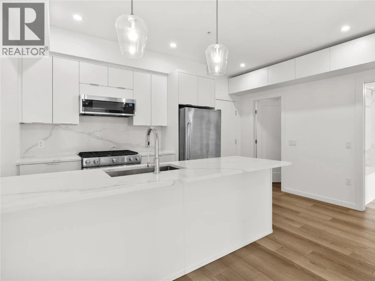 204-2627 Gore Street, Kelowna, BC, V1Y 1M6