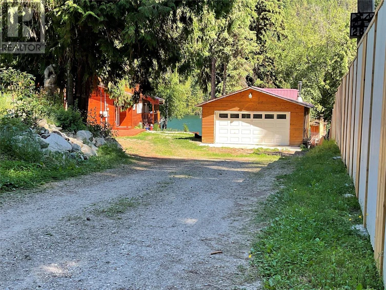 2872 Jewel Lake Road, Greenwood, BC, V0H 1J0 - 14