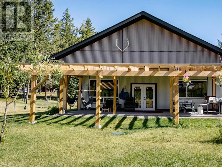 5070 Kinncum Place, 108 Mile Ranch, BC, V0K 2Z0 - 14