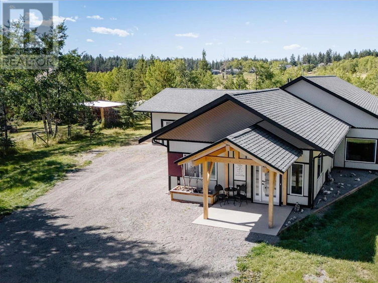 5070 Kinncum Place, 108 Mile Ranch, BC, V0K 2Z0 - 8