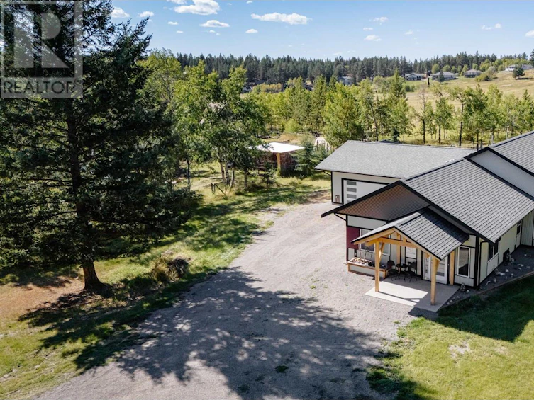 5070 Kinncum Place, 108 Mile Ranch, BC, V0K 2Z0 - 6