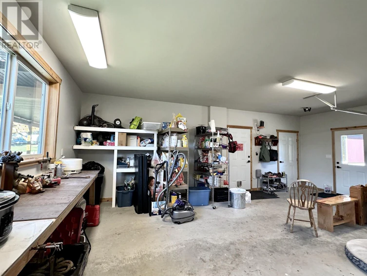 5070 Kinncum Place, 108 Mile Ranch, BC, V0K 2Z0 - 37