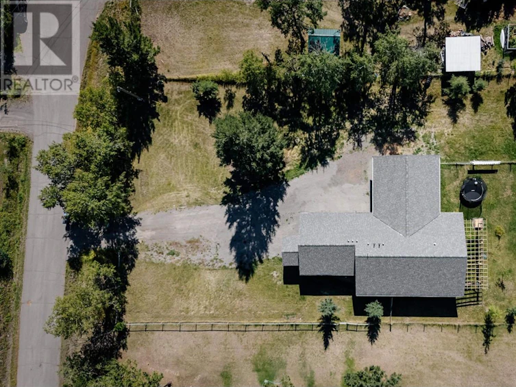 5070 Kinncum Place, 108 Mile Ranch, BC, V0K 2Z0 - 9