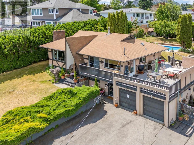 2370 Thacker Drive, West Kelowna, BC, V1Z 1V8 - 2