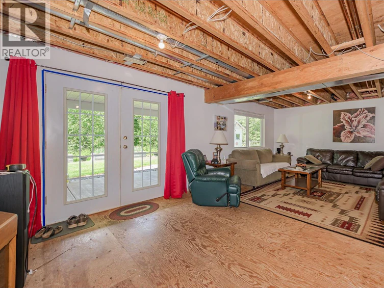 4340 Sederberg Road, Malakwa, BC, V0E 2J0 - 43