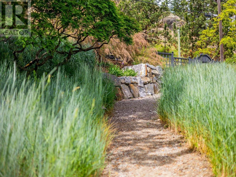 667 South Westside Road, West Kelowna, BC, V7Y 1A1 - 17