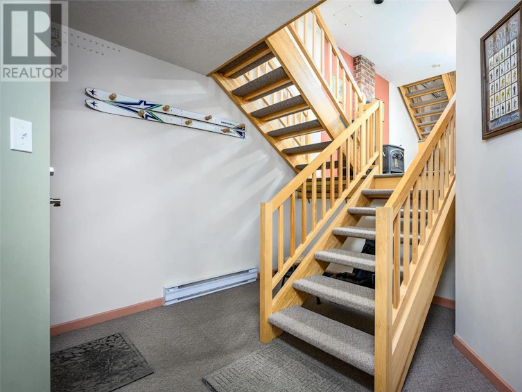 205 Monashee Road, Armstrong, BC, V1B 0S5 - 6