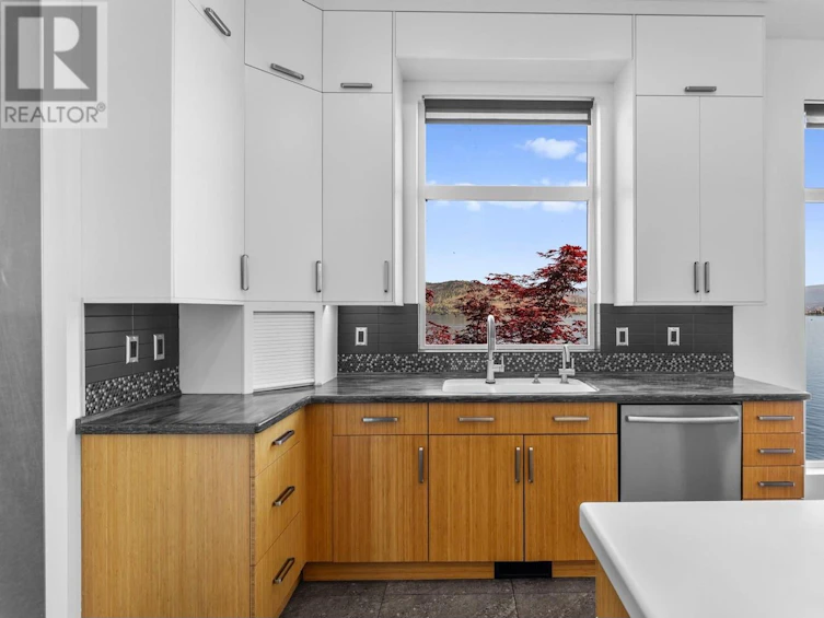 7-901 S Westside Road, West Kelowna, BC, V1Z 3W9 - 17