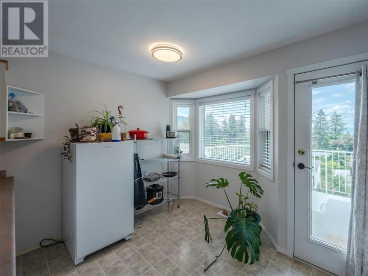 3459 Rosedale Court, West Kelowna, BC, V4T 2R6 - 10