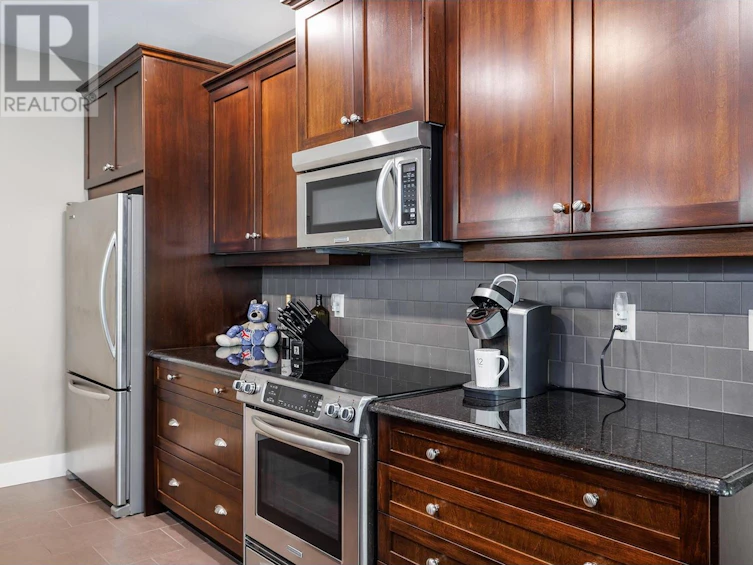 428 Longspoon Drive, Vernon, BC, V1H 2K2 - 9
