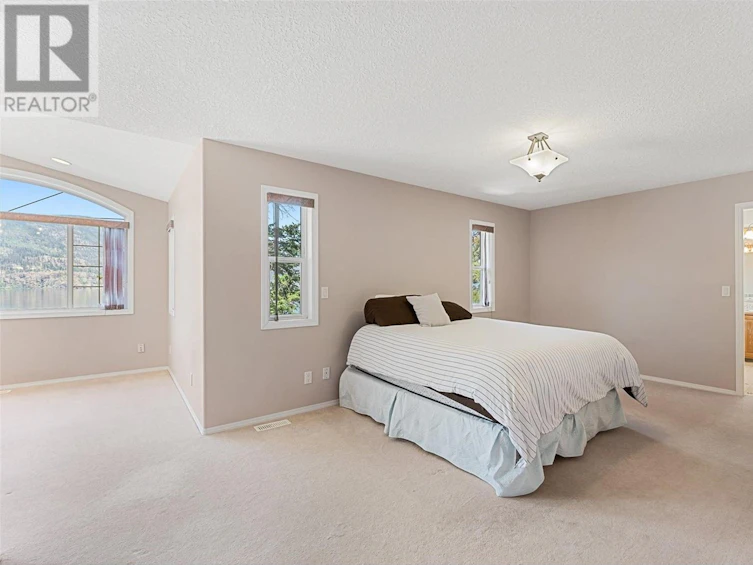 2500 Dubbin Road, Kelowna, BC, V1V 2B8 - 33