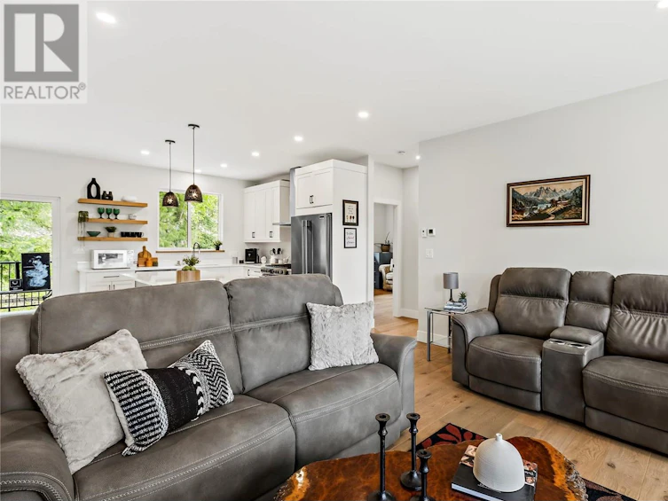 2884 Golf Course Drive, Blind Bay, BC, V0E 1H2 - 13