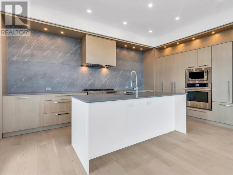 601-3389 Lakeshore Road, Kelowna, BC, V1W 0G5 - 43