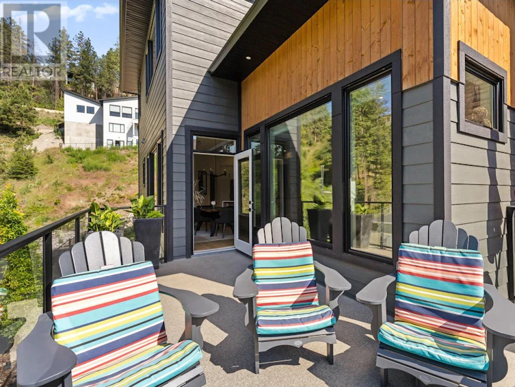 22-830 Westview Way, West Kelowna, BC, V1Z 0A5 - 22