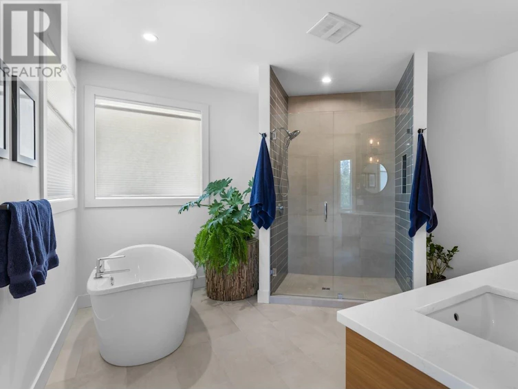 22-830 Westview Way, West Kelowna, BC, V1Z 0A5 - 29