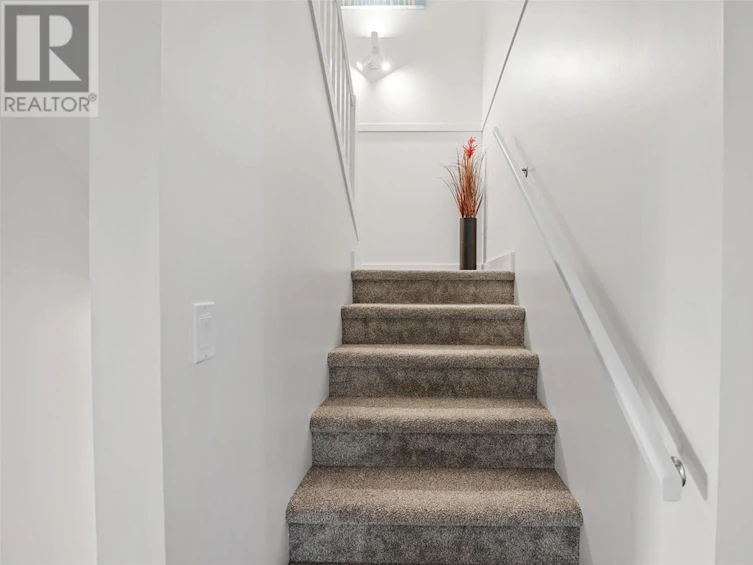 2048 Highland Place, Kamloops, BC, V2E 0A8 - 22