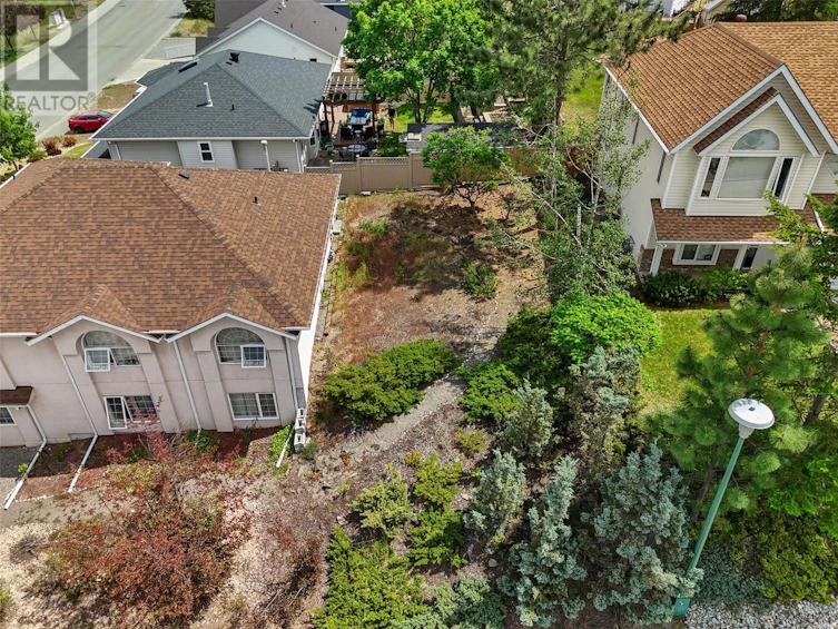 587 Monarch Drive, Kamloops, BC, V2E 2L9 - 3