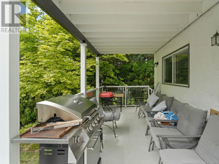 125 Monmouth Drive, Kamloops, BC, V2E 1L8 - 42