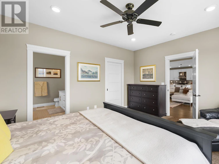 6658 Blackcomb Way, Vernon, BC, V1B 4E1 - 25
