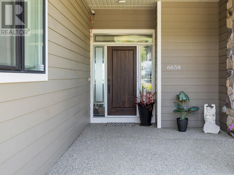 6658 Blackcomb Way, Vernon, BC, V1B 4E1 - 45