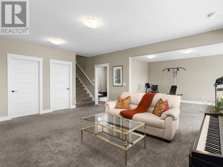 6658 Blackcomb Way, Vernon, BC, V1B 4E1 - 36