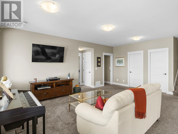 6658 Blackcomb Way, Vernon, BC, V1B 4E1 - 34