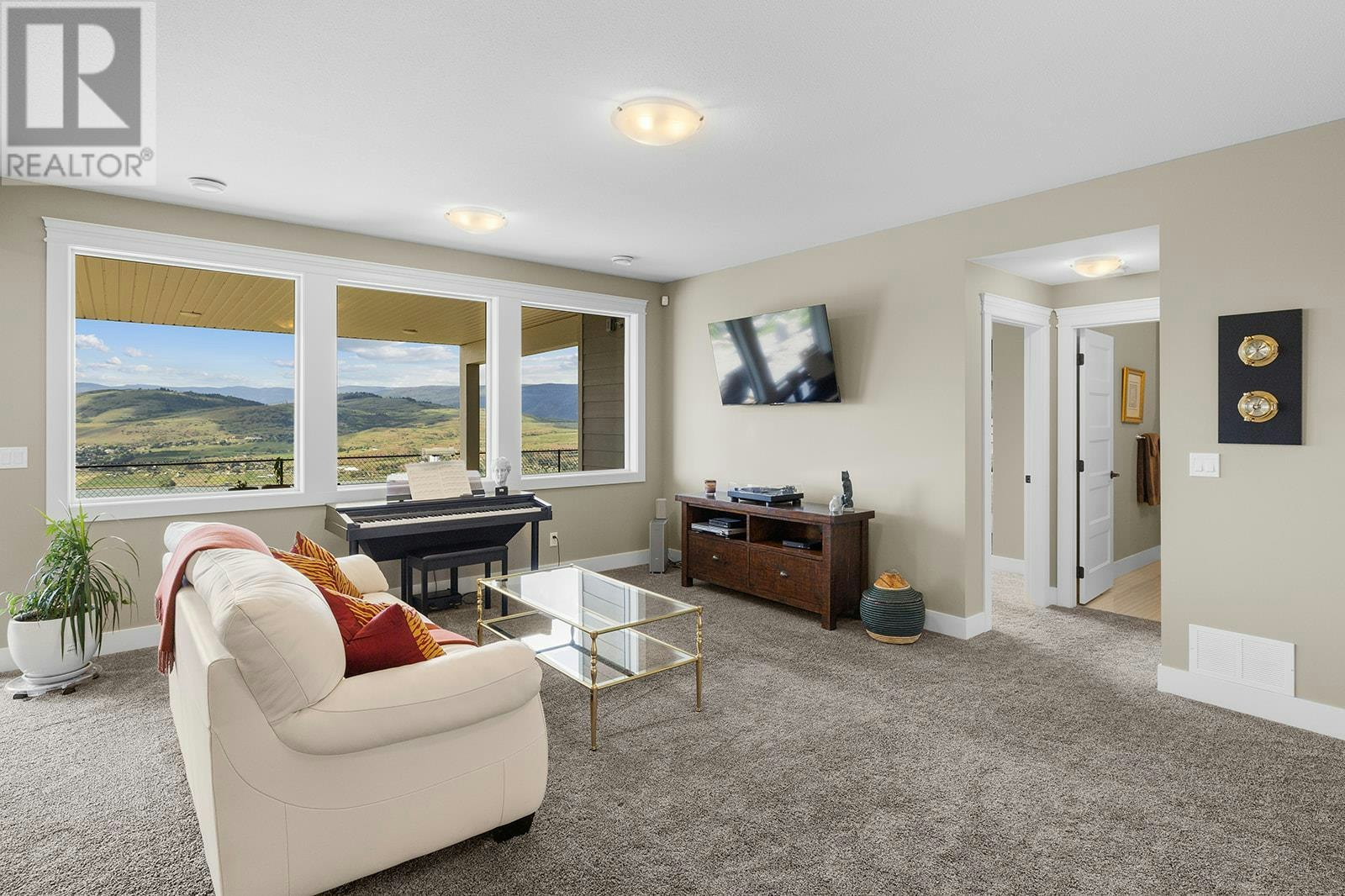6658 Blackcomb Way, Vernon, BC, V1B 4E1 - 32