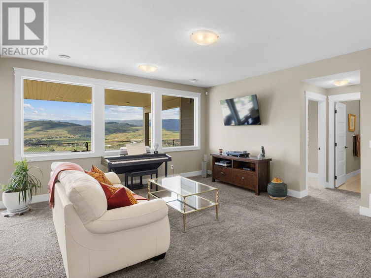 6658 Blackcomb Way, Vernon, BC, V1B 4E1 - 32