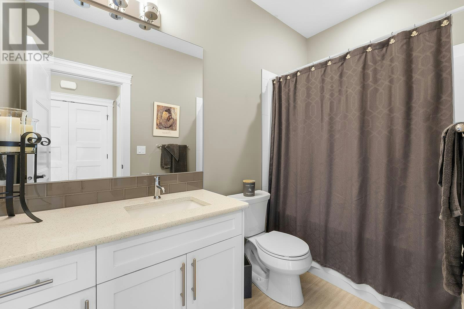 6658 Blackcomb Way, Vernon, BC, V1B 4E1 - 31