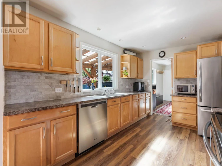 5438 Grove Avenue, Delta, BC, V4K 2A7 - 4