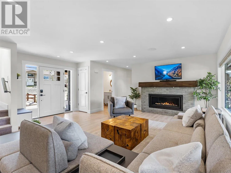 3010 Thacker Drive, West Kelowna, BC, V1Z 1X4 - 13
