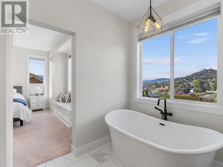 3010 Thacker Drive, West Kelowna, BC, V1Z 1X4 - 41
