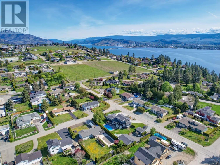 3010 Thacker Drive, West Kelowna, BC, V1Z 1X4 - 72
