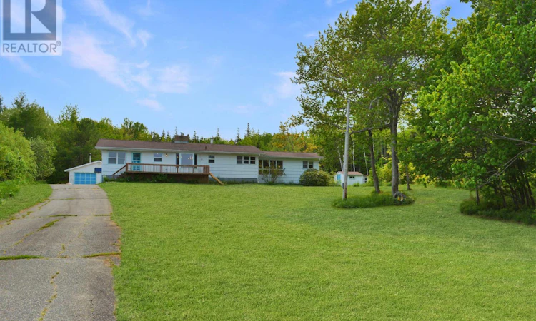 2968 Lake Ainslie Road West