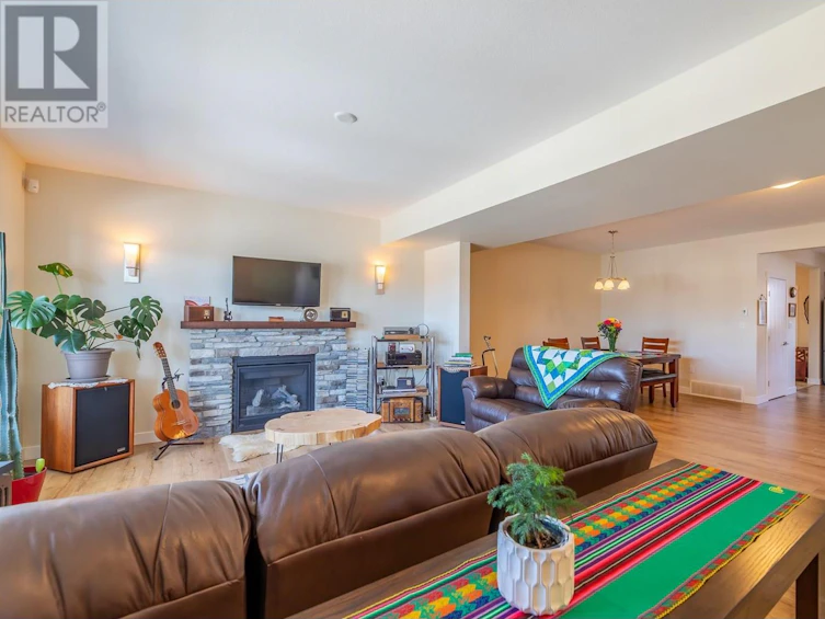926 Holden Road, Penticton, BC, V2A 9G6 - 17