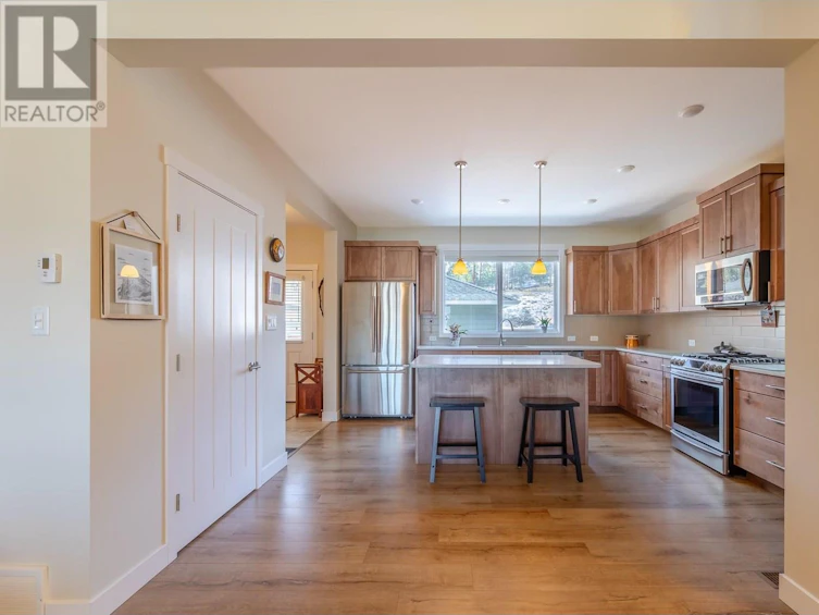 926 Holden Road, Penticton, BC, V2A 9G6 - 4