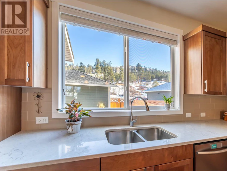 926 Holden Road, Penticton, BC, V2A 9G6 - 8