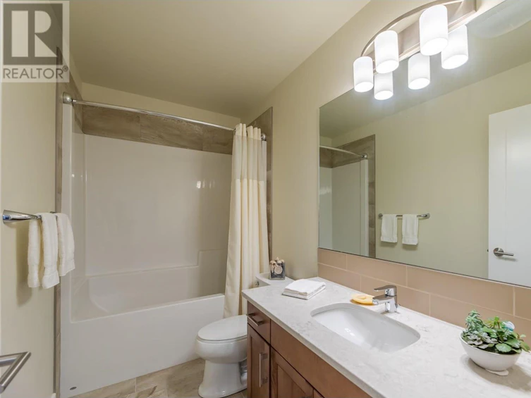 926 Holden Road, Penticton, BC, V2A 9G6 - 31