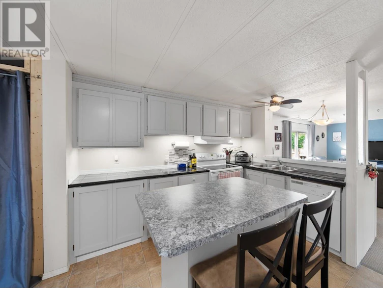 64-1361 Southeast 30 Street, Salmon Arm, BC, V1E 2N4 - 6