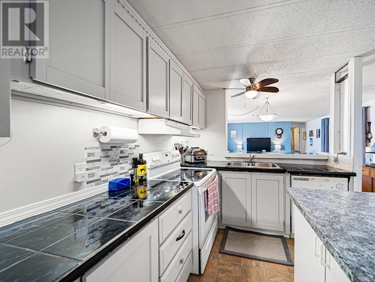 64-1361 Southeast 30 Street, Salmon Arm, BC, V1E 2N4 - 7